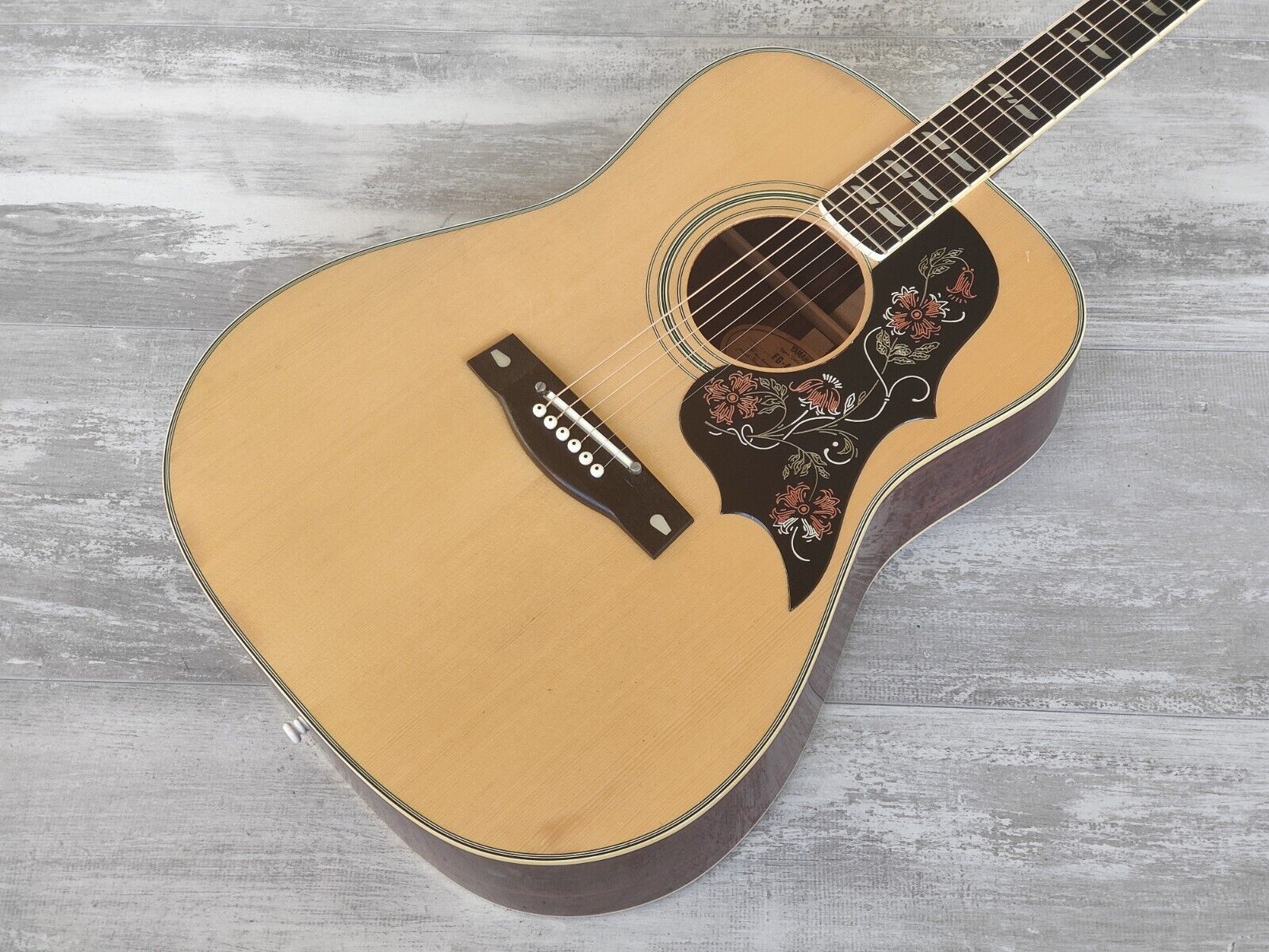 1977 Yamaha FG-401W Japanese Vintage Acoustic Dreadnought Guitar (Natu –  Cool Old Guitars