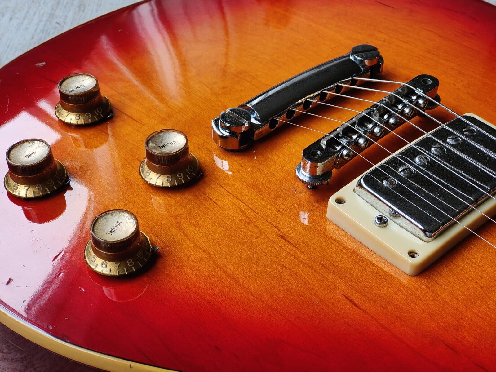 1979 Yamaha SL500 Studio Lord Les Paul Standard (Cherry Sunburst)