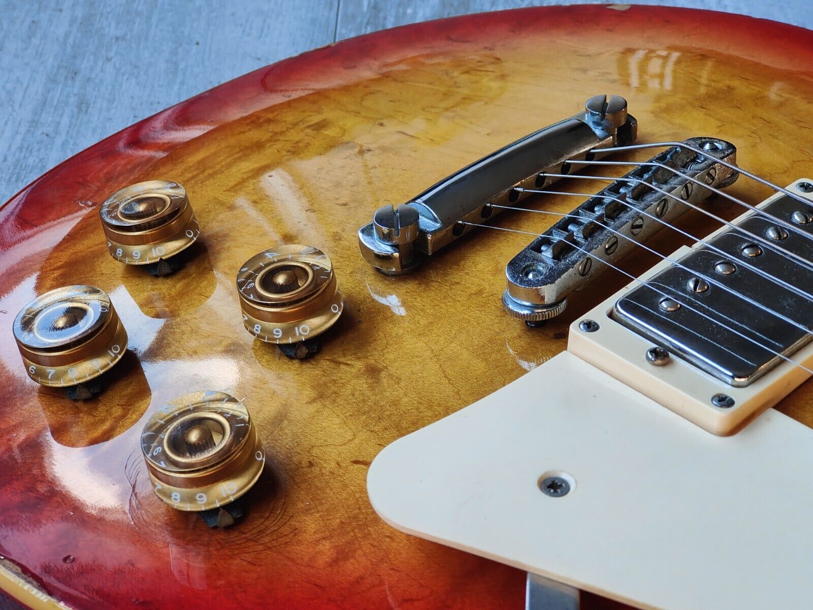 1978 Greco Japan EG-500 Les Paul Standard (Cherry Sunburst)