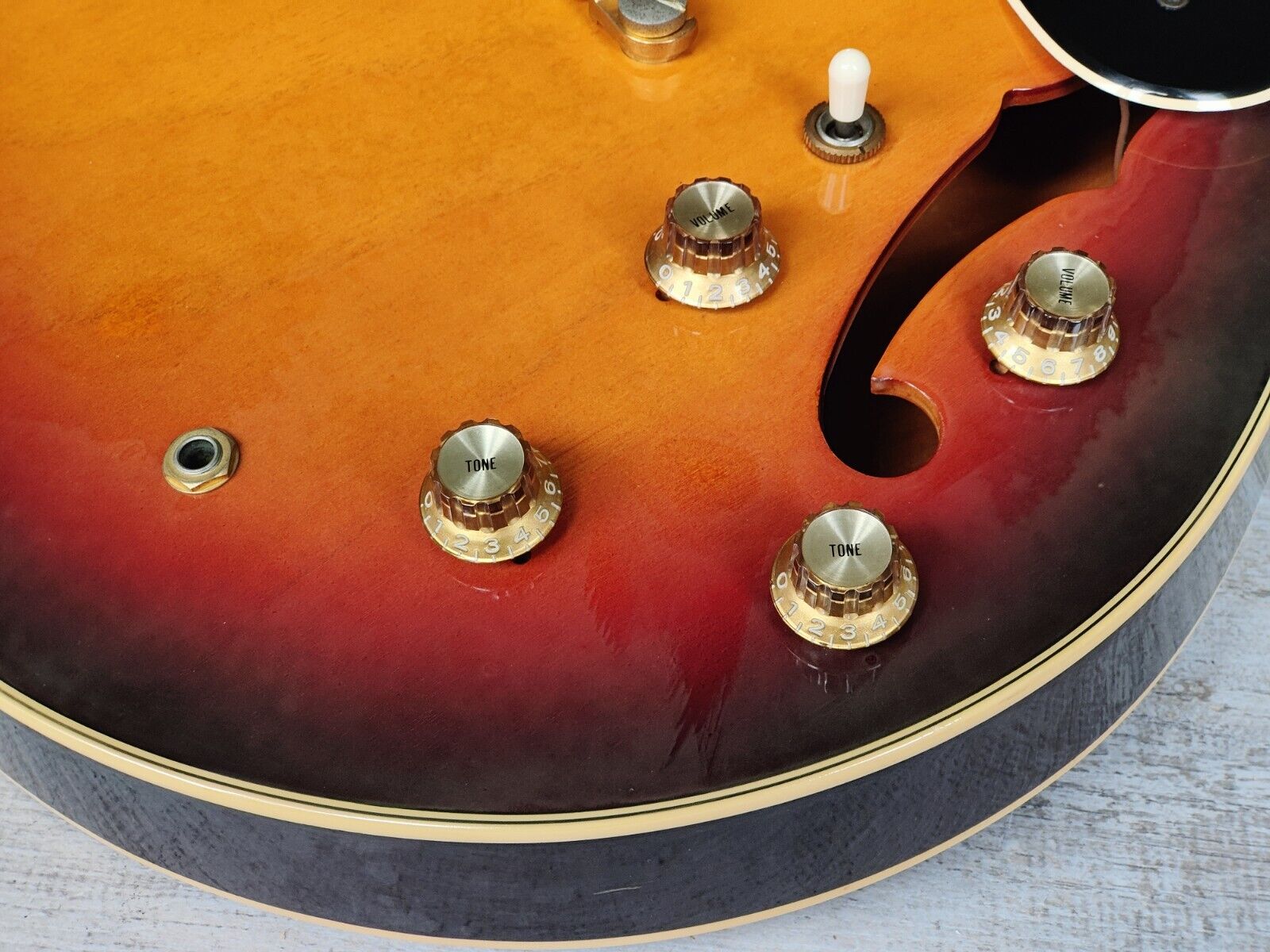 1988 Yamaha SA-2100 ES-335 Semi Hollowbody Electric Guitar (Sunburst)