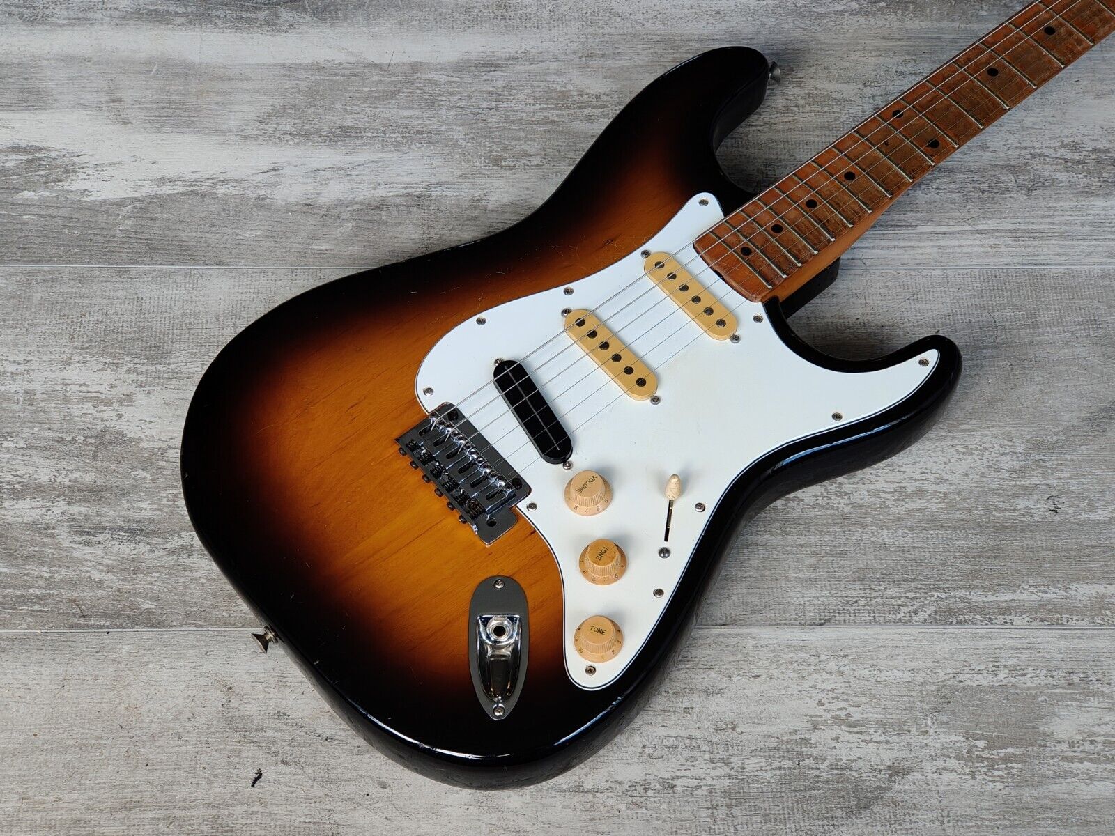 Stratocaster – Page 2 – Cool Old Guitars