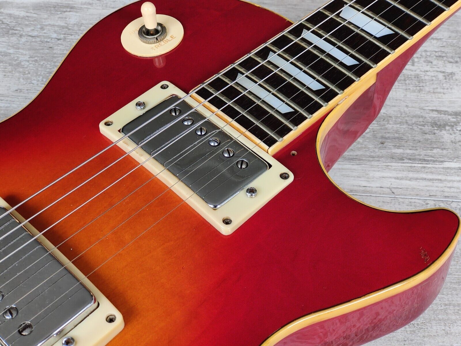 1979 Yamaha SL500 Studio Lord Les Paul Standard (Cherry Sunburst)