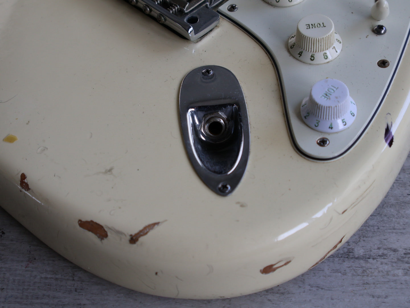 2003 Fender USA American Standard Stratocaster (Vintage White)