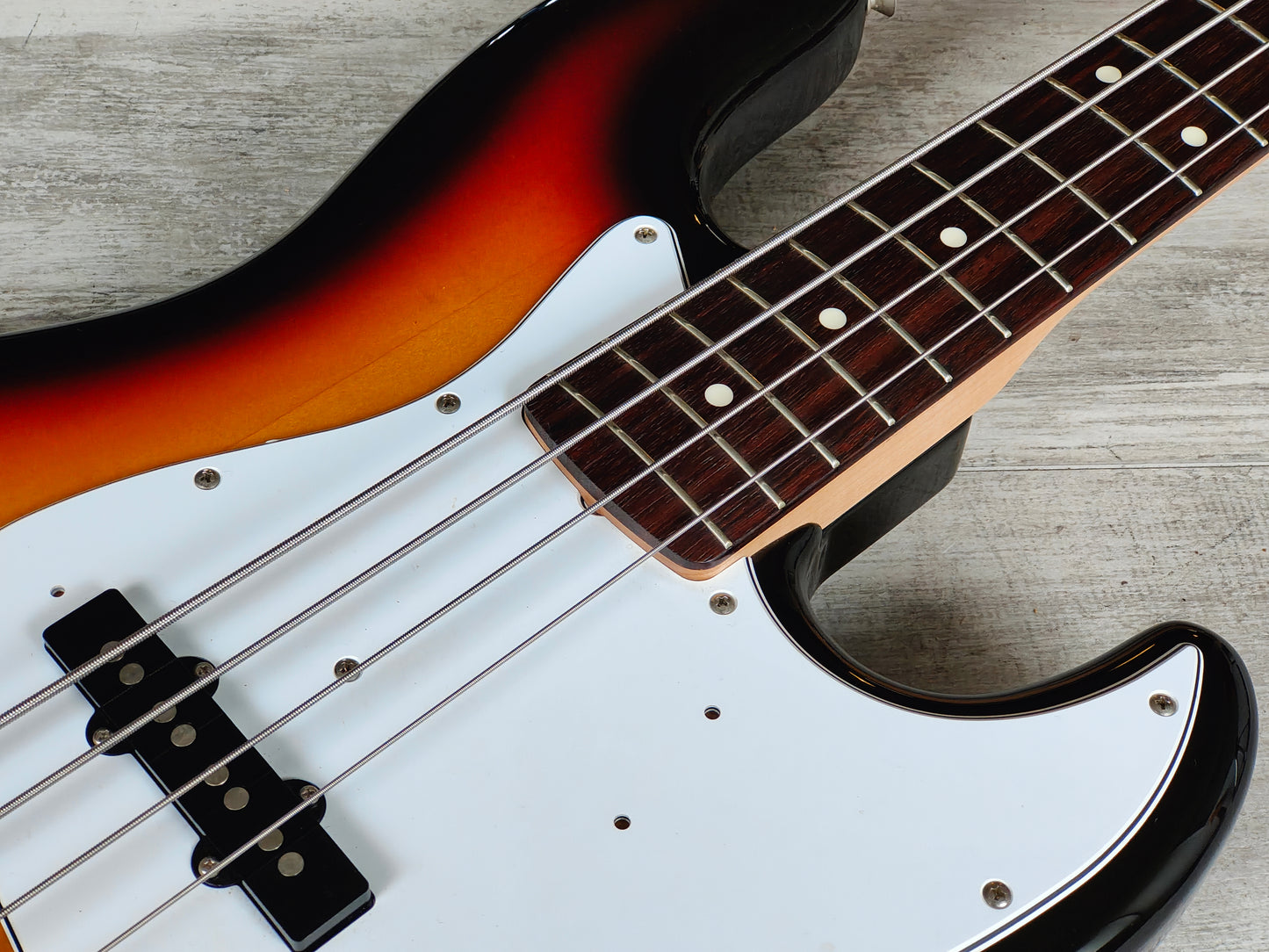 2013 Fender Japan Jazz Bass Standard (Sunburst)