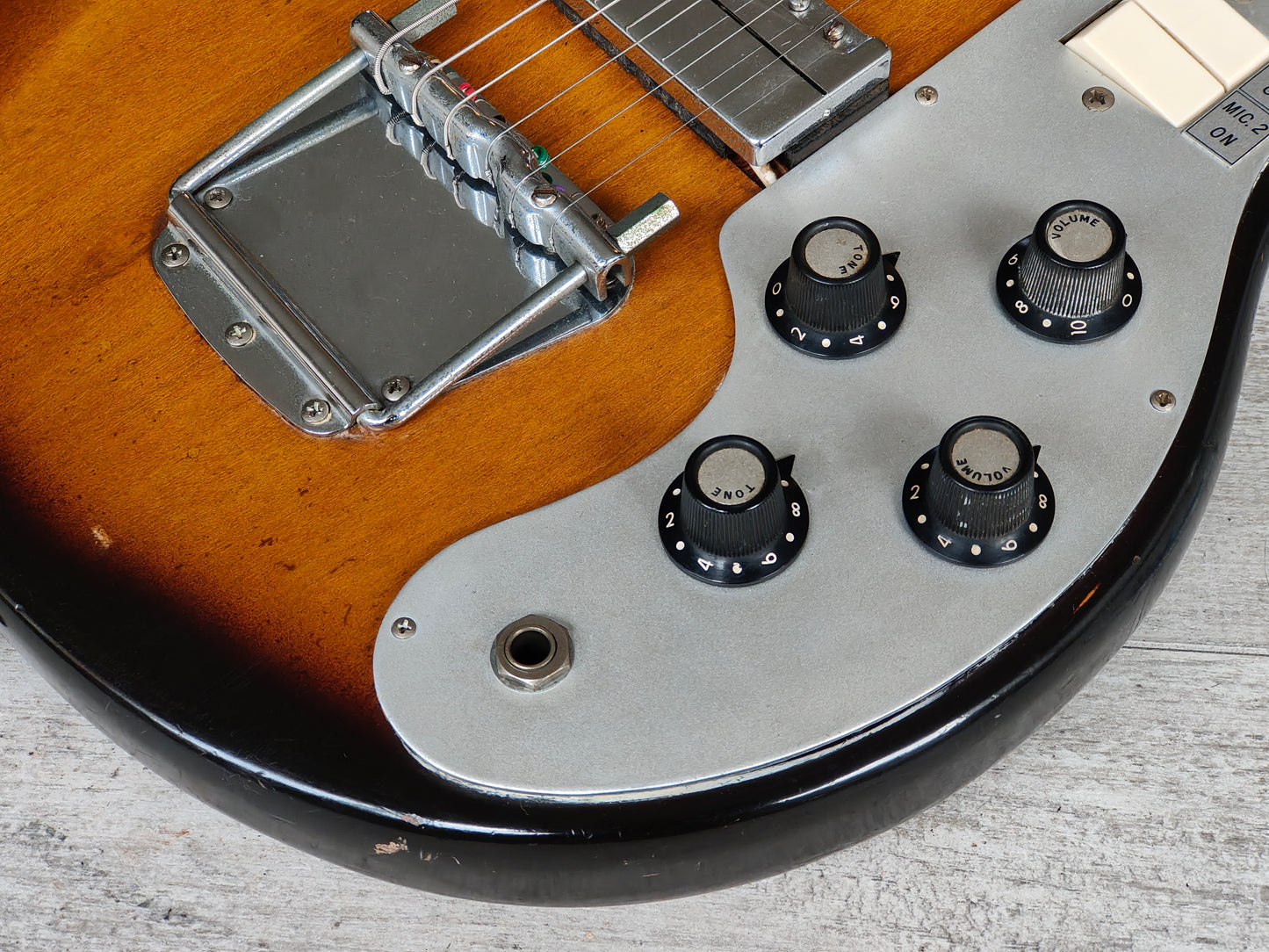 1962 Teisco Japan MJ-2 Weird Old Guitar (Sunburst)