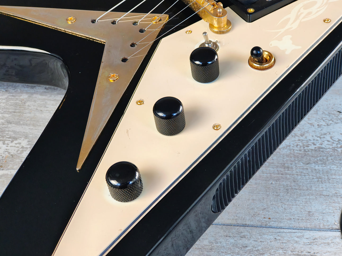 1998 Epiphone Korea '58 Reissue Flying V (Black)