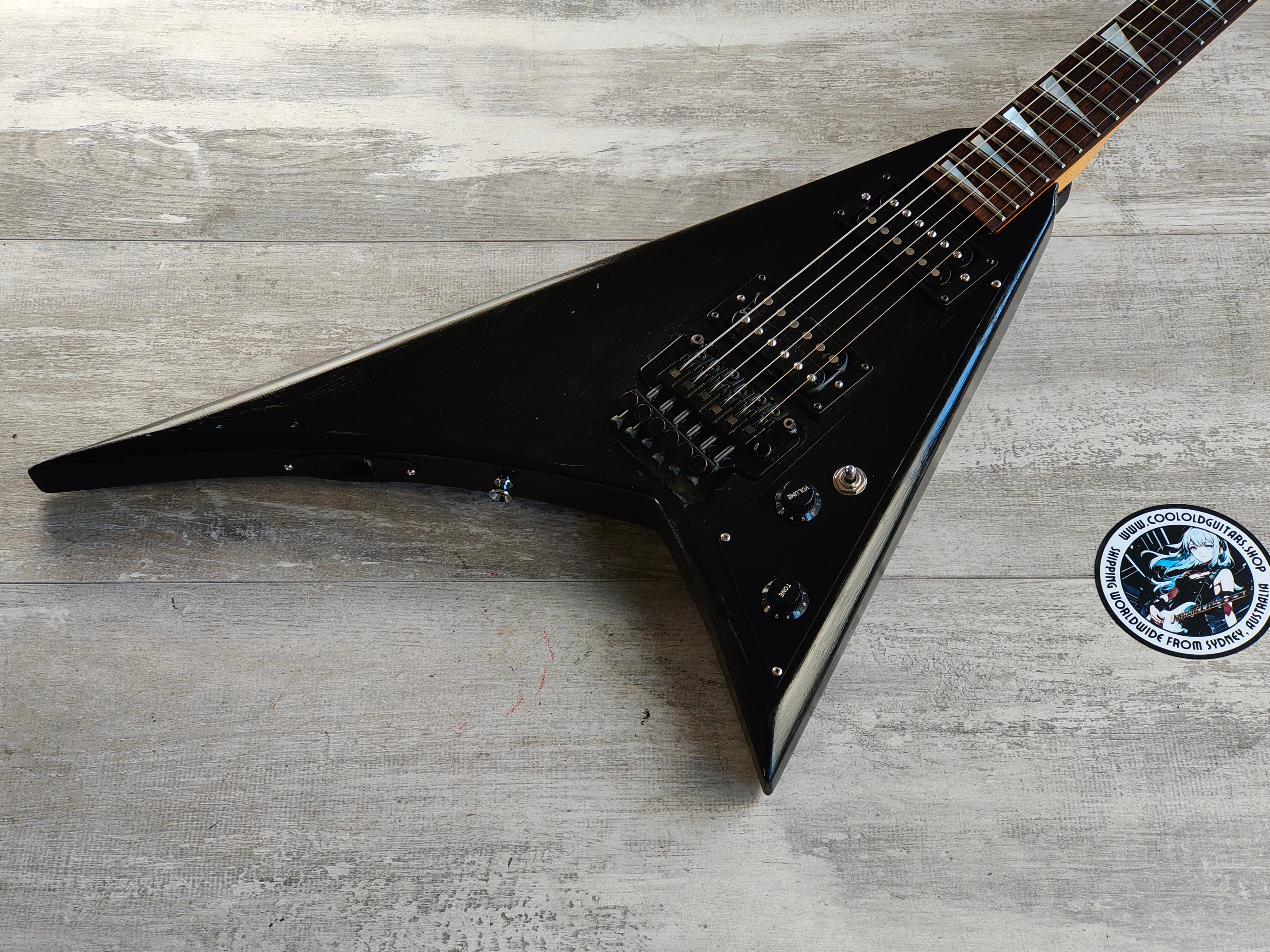 1990's Grover Jackson Charvel Japan Rhoads Flying V (Black) – Cool Old  Guitars