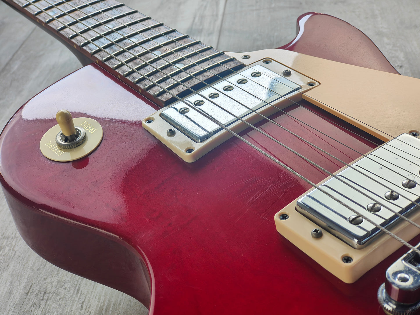 1998 Gibson USA "Japanese Market" Les Paul (Ruby Red)