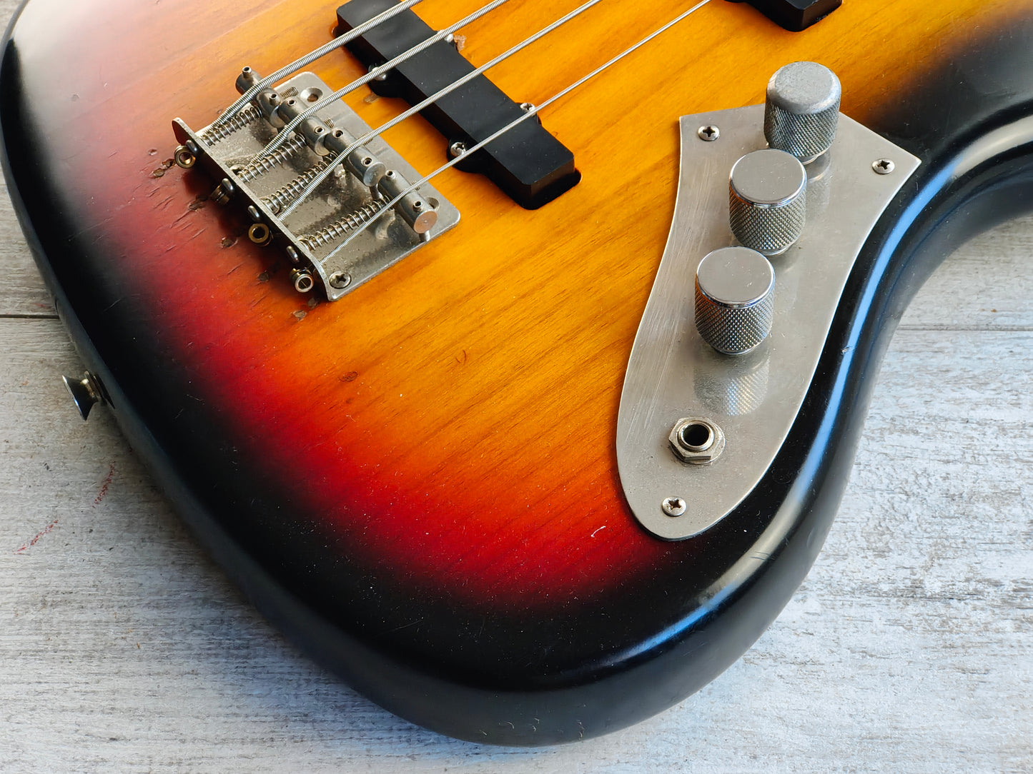 1980 Fernandes Japan Jazz Bass (Sunburst)