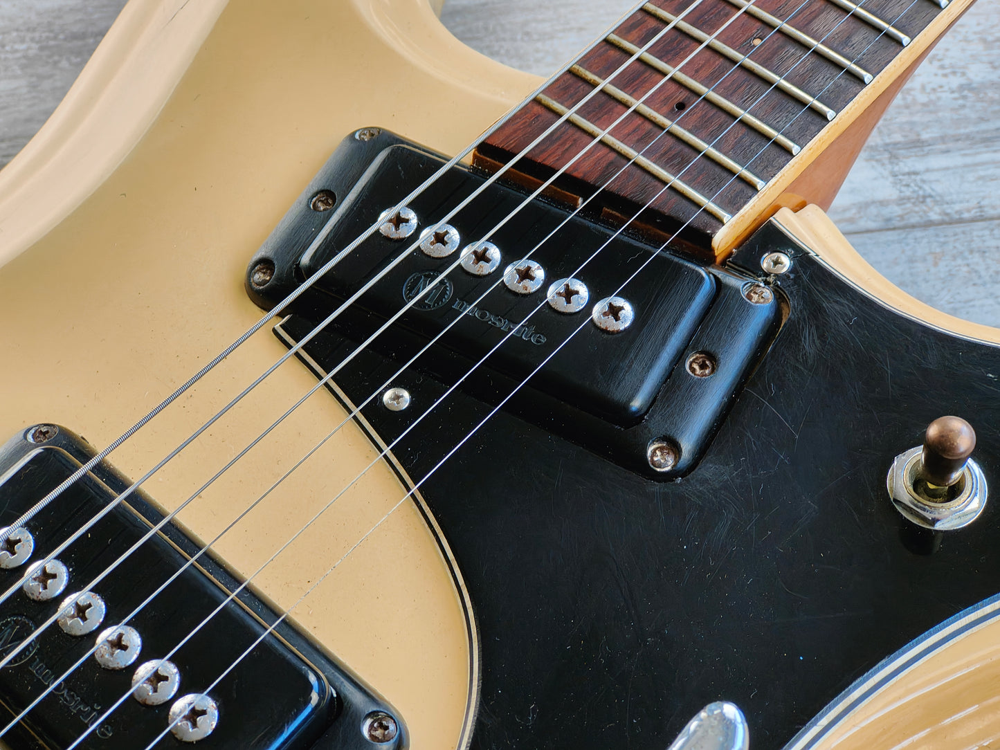 1970's Mosrite Japan Avenger w/Moseley Vibrato (Aged White)