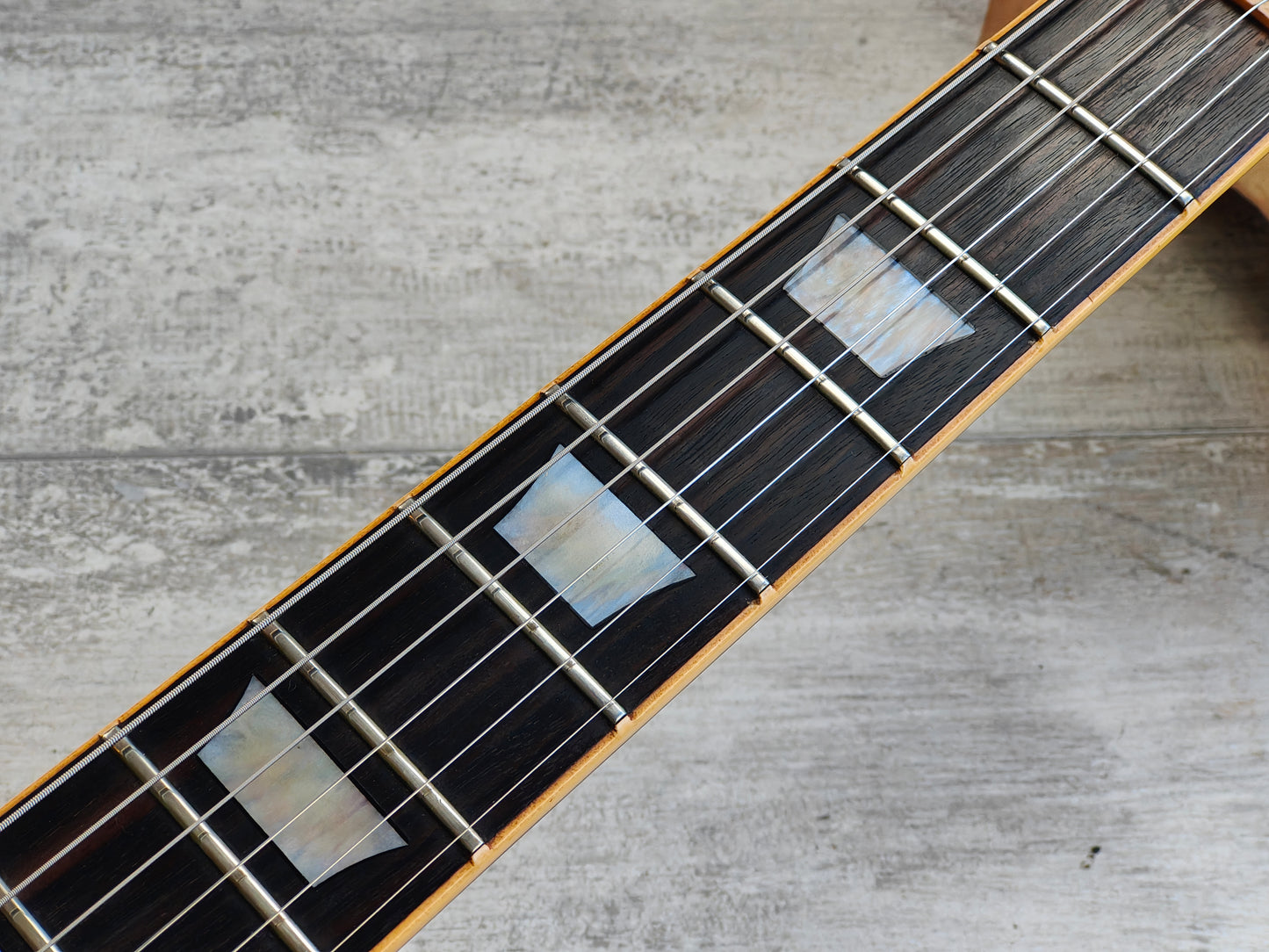 1977 Greco Japan EG-700 Les Paul Standard (Brown Sunburst)