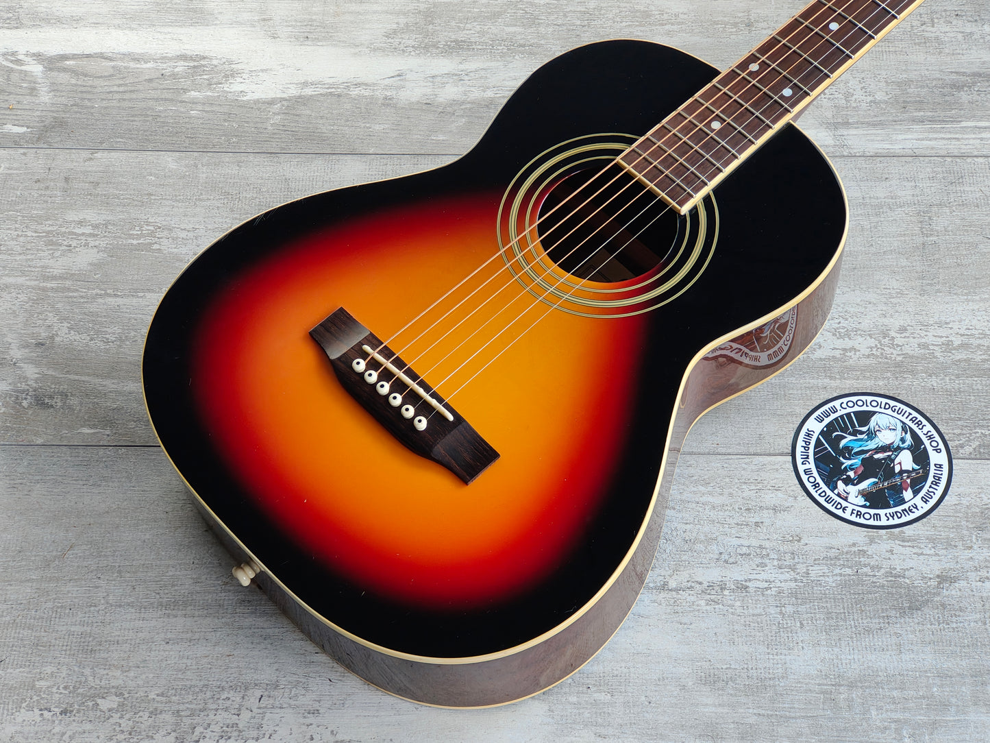 S. Yairi YM-17/VS Parlor Acoustic Guitar (Sunburst)