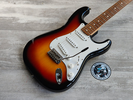 2007 Fender Japan ST-STD Stratocaster Standard (Sunburst)