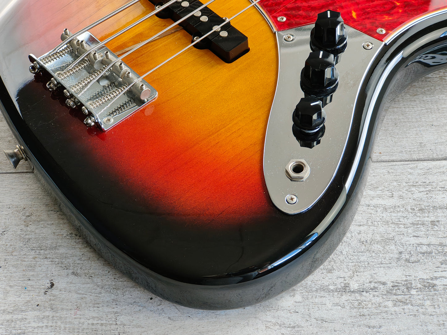 2000 Fender Japan (by Tokai) JB62-58 '62 Reissue Jazz Bass (Sunburst)