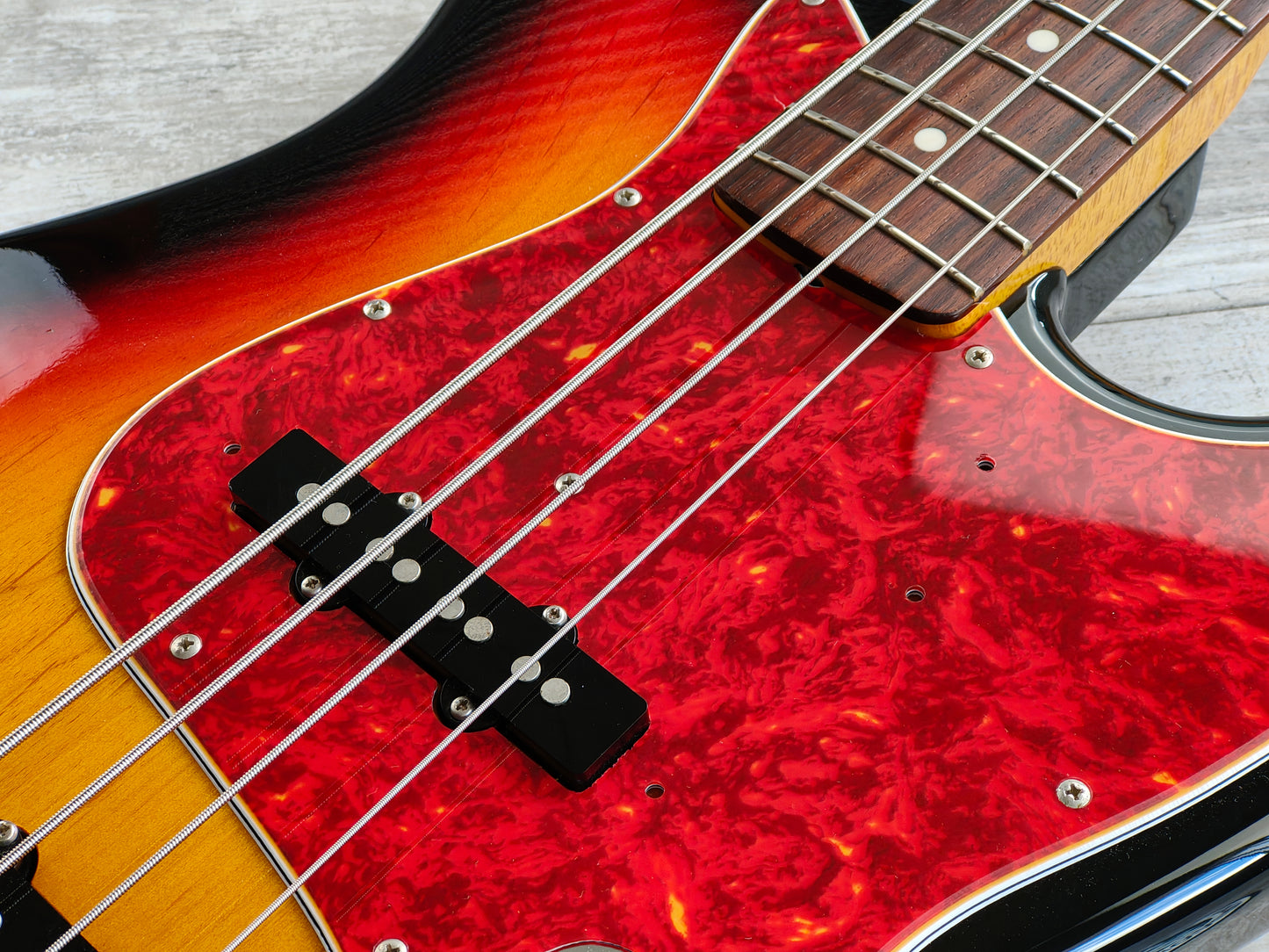 2000 Fender Japan (by Tokai) JB62-58 '62 Reissue Jazz Bass (Sunburst)