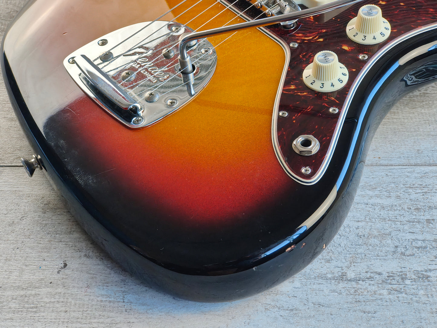 2015 Fender USA American Vintage '65 Reissue Jazzmaster (Sunburst)