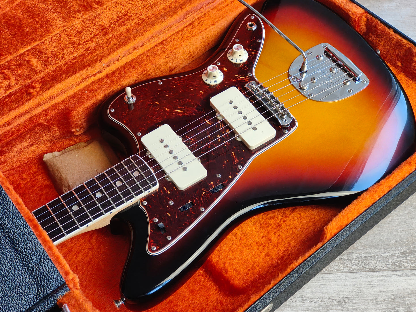 2015 Fender USA American Vintage '65 Reissue Jazzmaster (Sunburst)