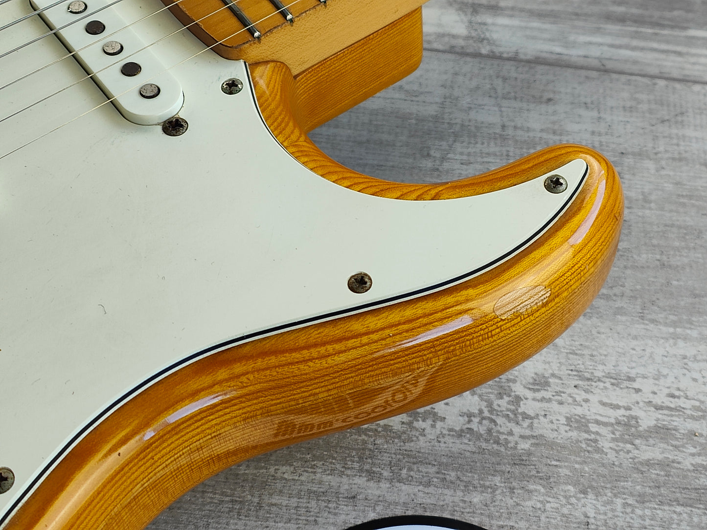 1991 Fender Japan ST72-500 '72 Reissue Stratocaster (Natural Ash)