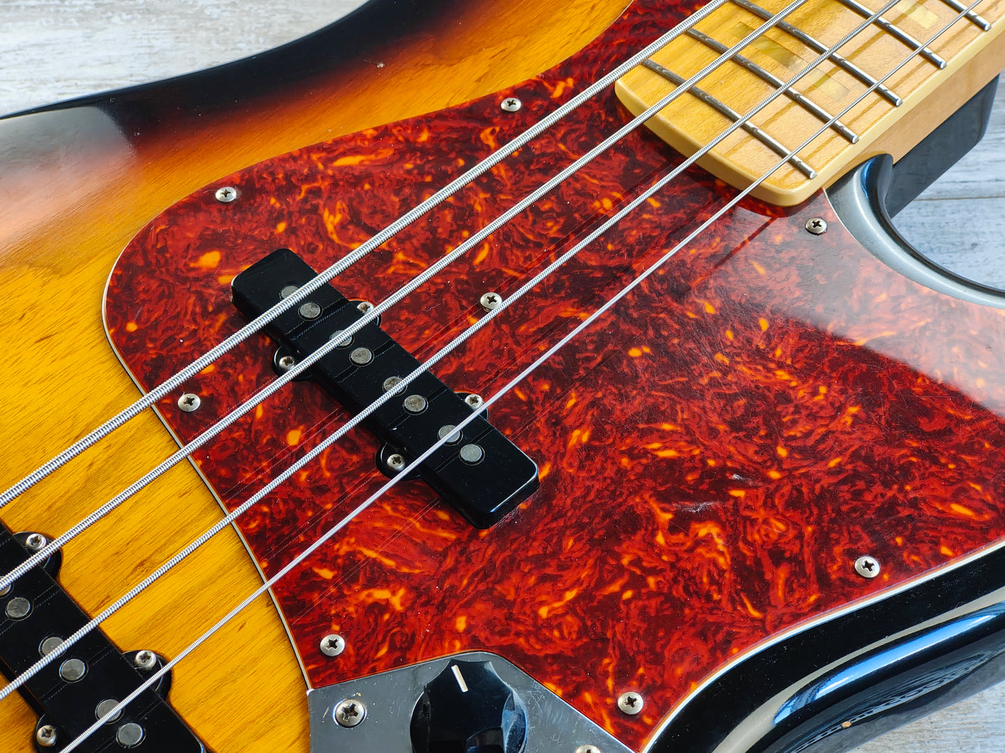 1980's ESP Navigator Japan Custom Order 70's Reissue Jazz Bass (Sunburst)