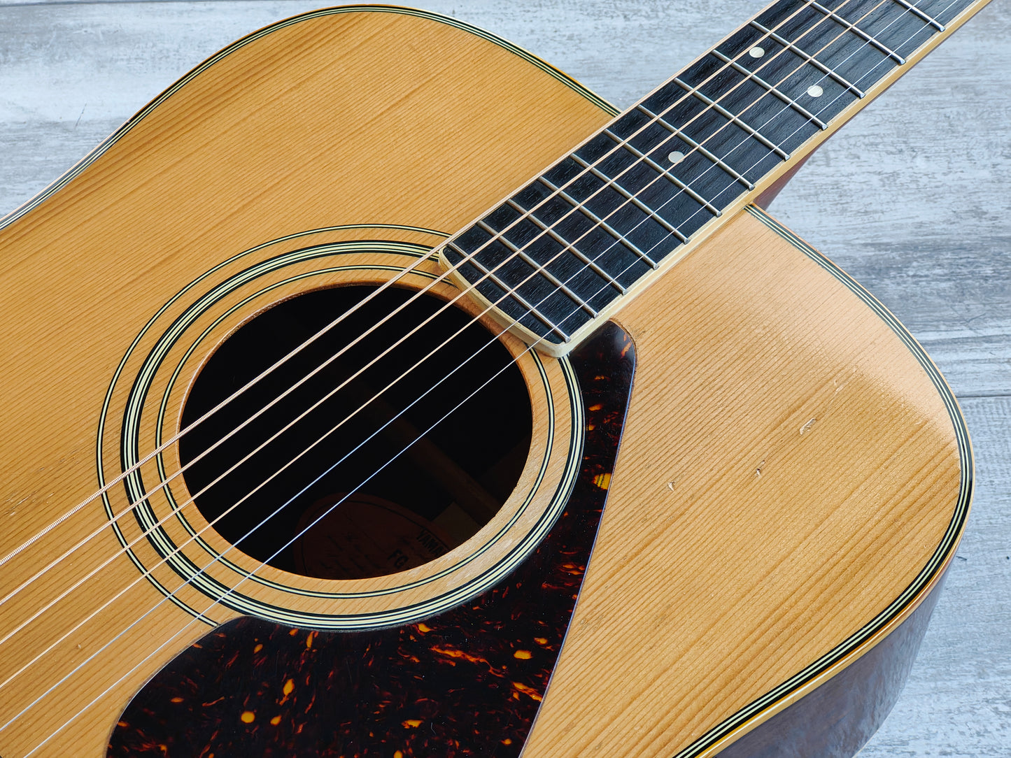 1980's Yamaha FG-251 Japanese Vintage Acoustic Guitar (Natural)