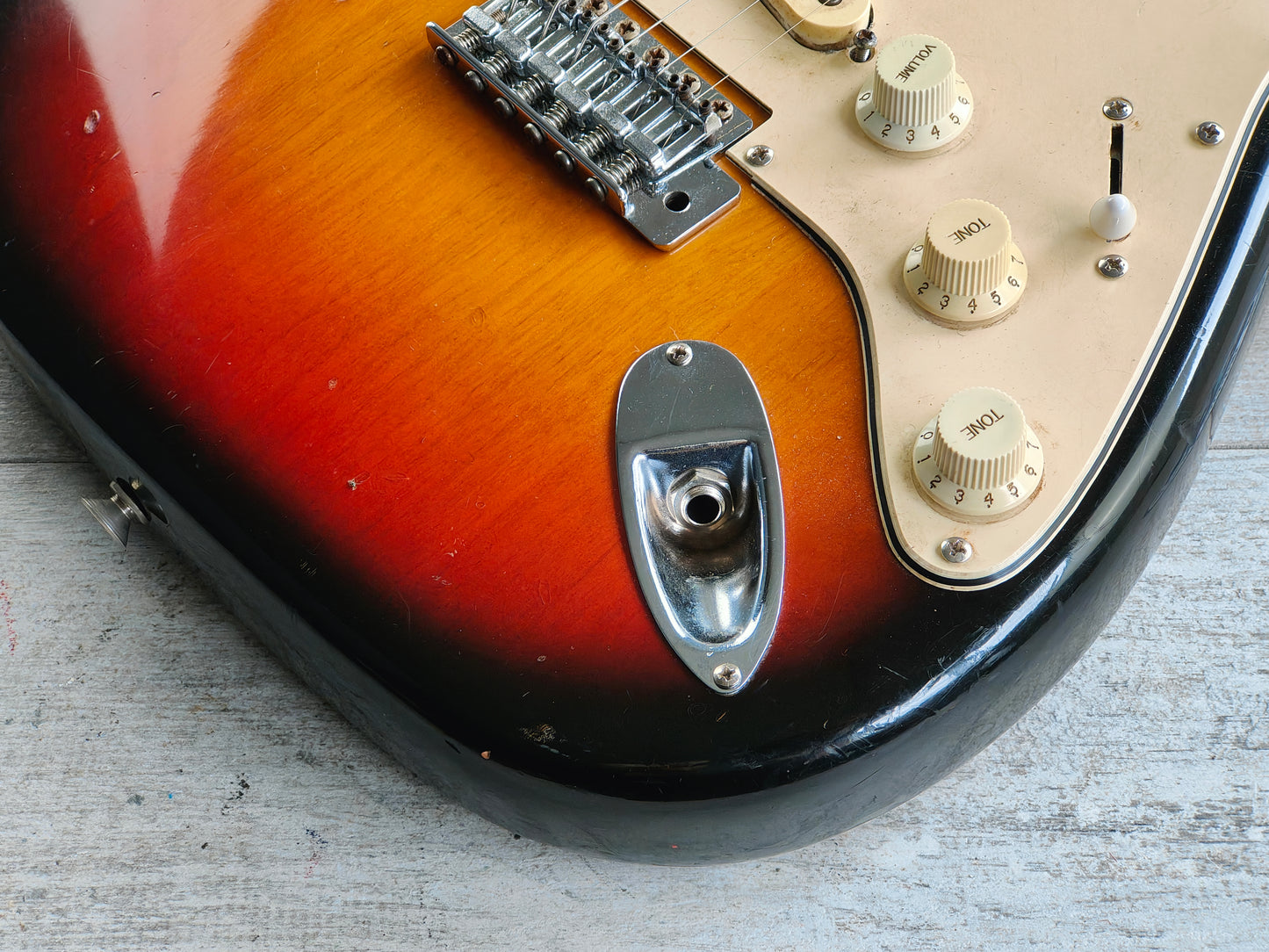 1976 Fernandes Burny Custom FST Series Stratocaster (Sunburst)