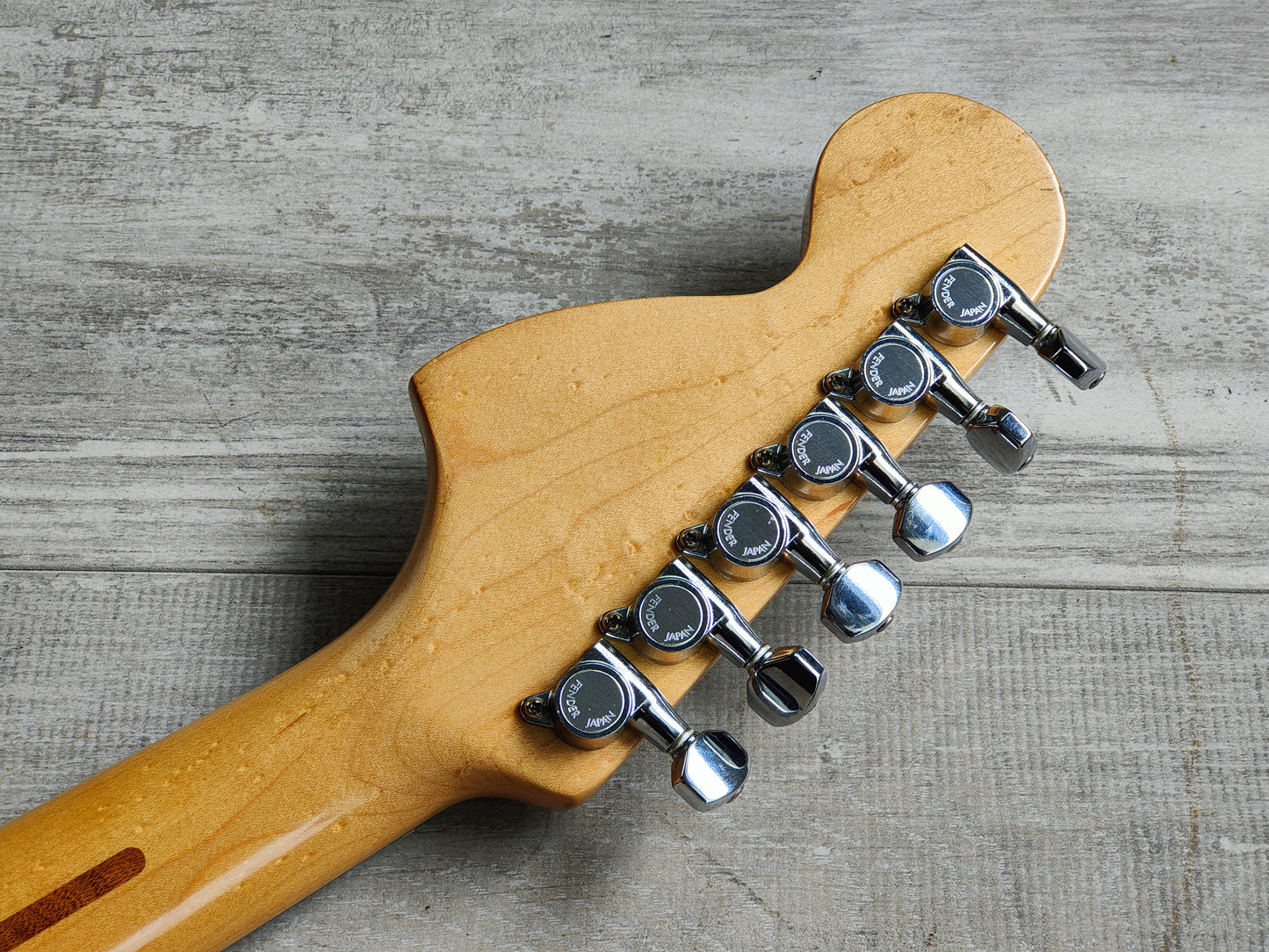 1986 Squier (by Fender Japan) CST-30 '72 Reissue Stratocaster (Sunburst)