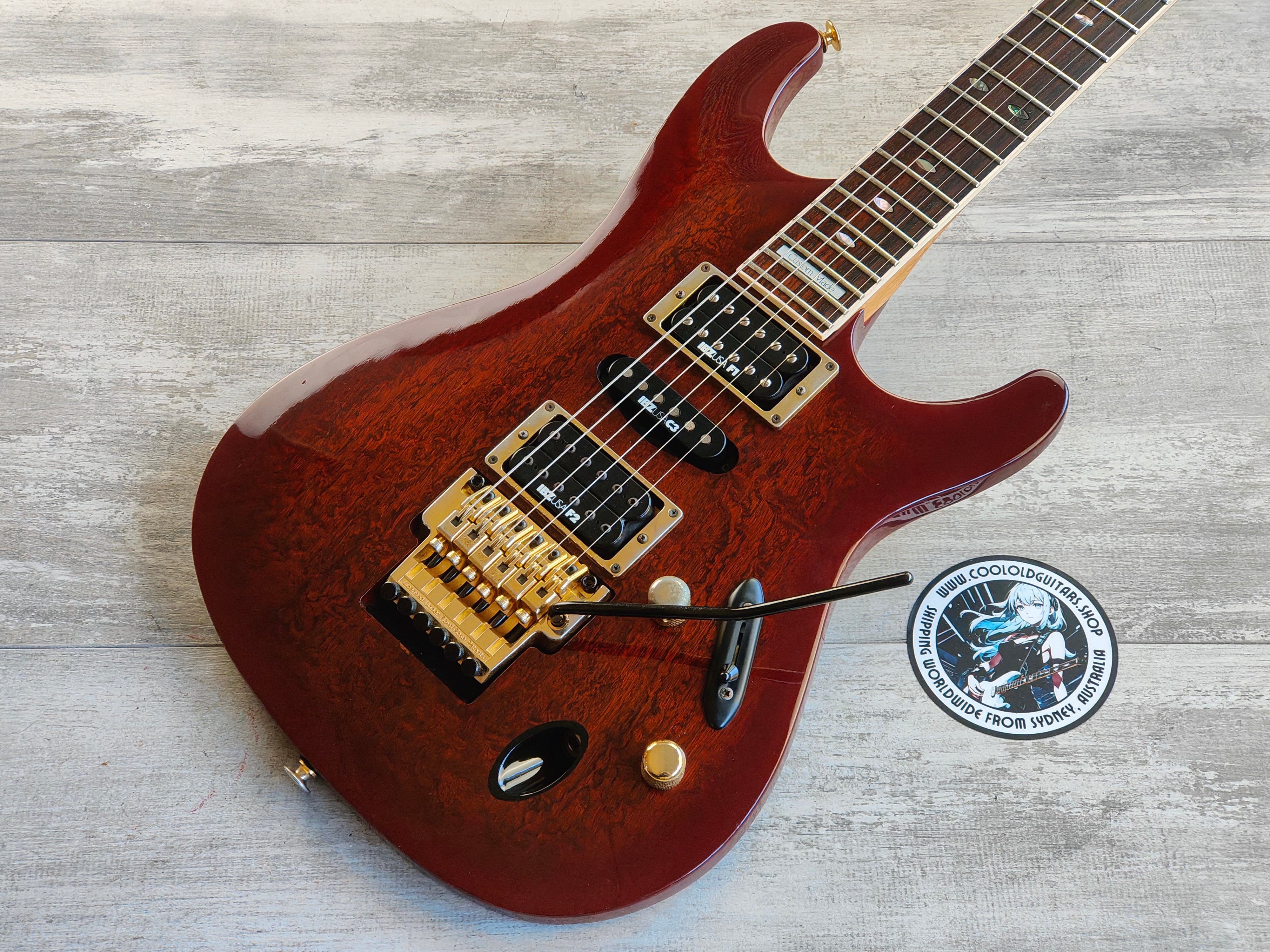 Ibanez – Cool Old Guitars