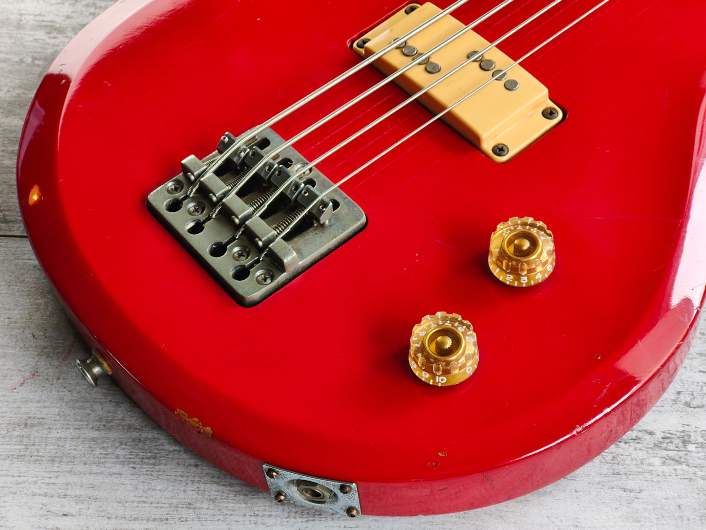 1982 Aria Pro II Japan CSB-380 Cardinal Medium Scale Bass (Cardinal Red)