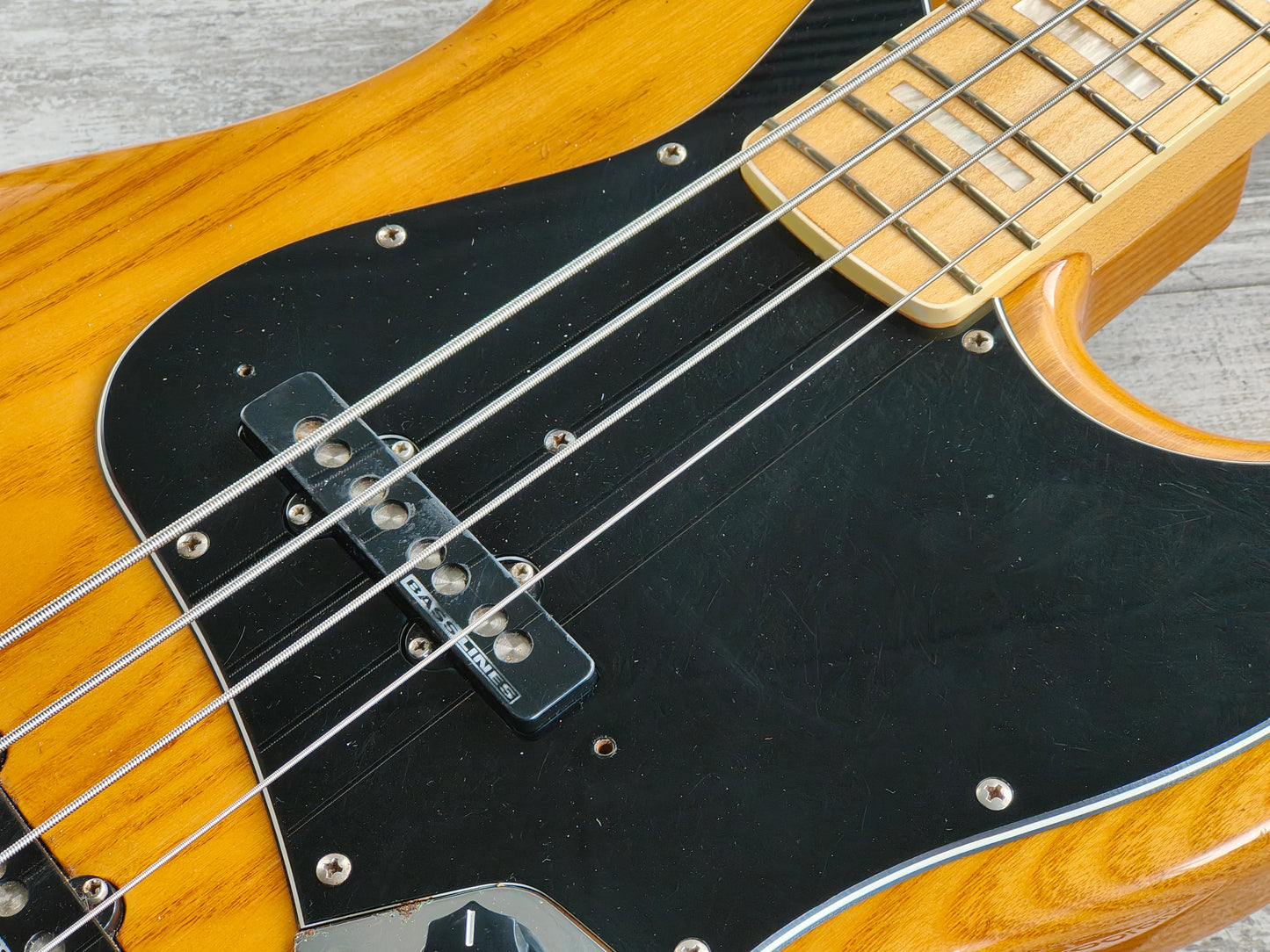 1980's ESP Japan '70's Reissue Jazz Bass (Natural)