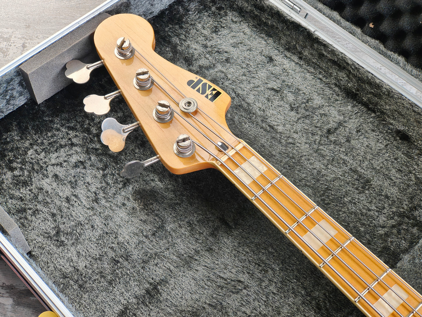 1980's ESP Japan '70's Reissue Jazz Bass (Natural)