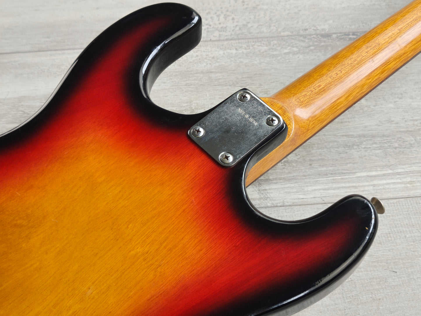 1960's Thomas Japan LG-127T Offset Electric Guitar (Sunburst)