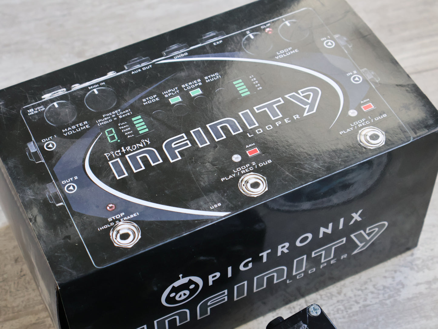 Pigtronix Infinity Looper Dual Stereo Loop Station