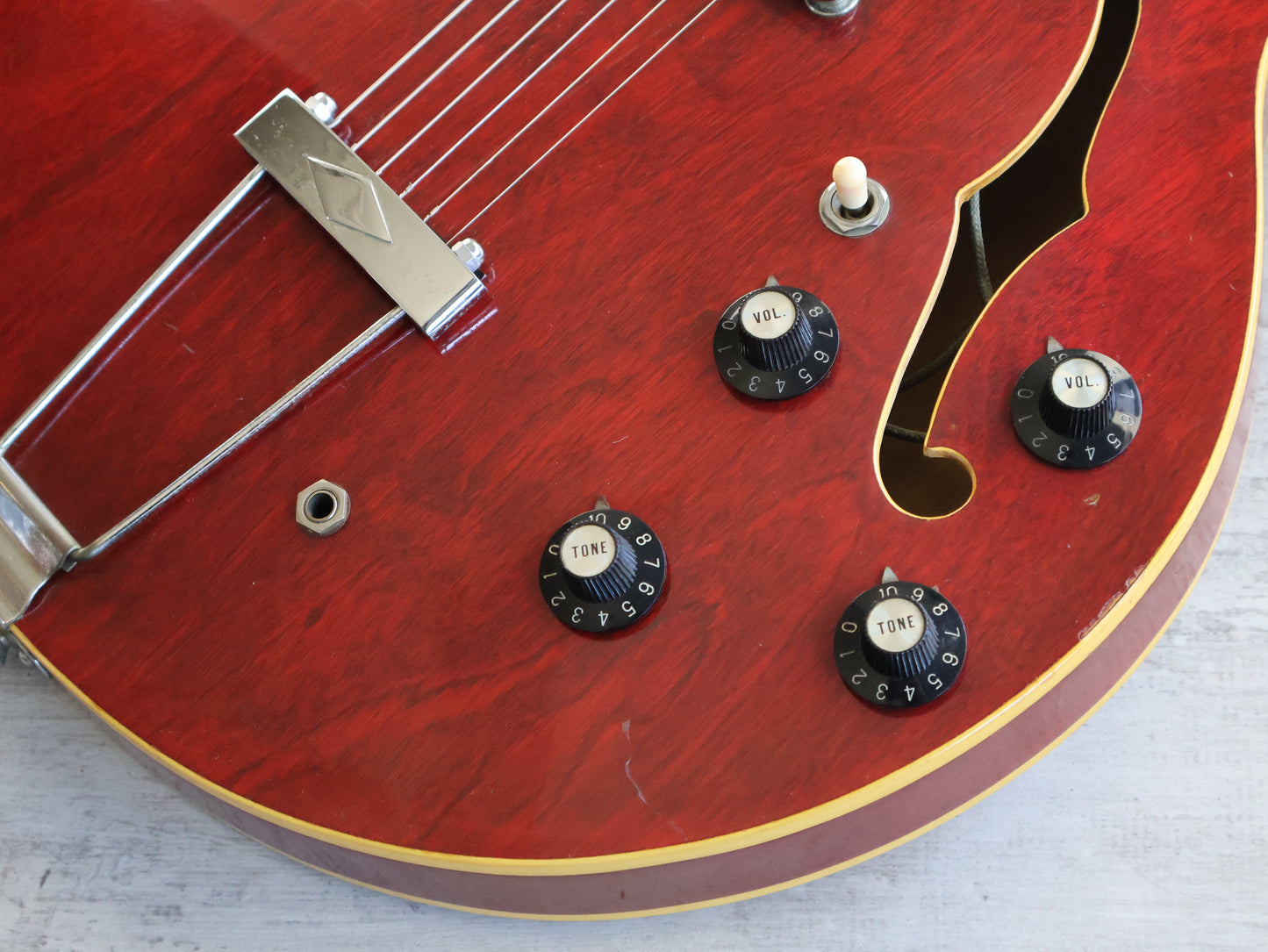 1975 Greco Japan SA-550 335 Hollowbody Guitar (Cherry Red)