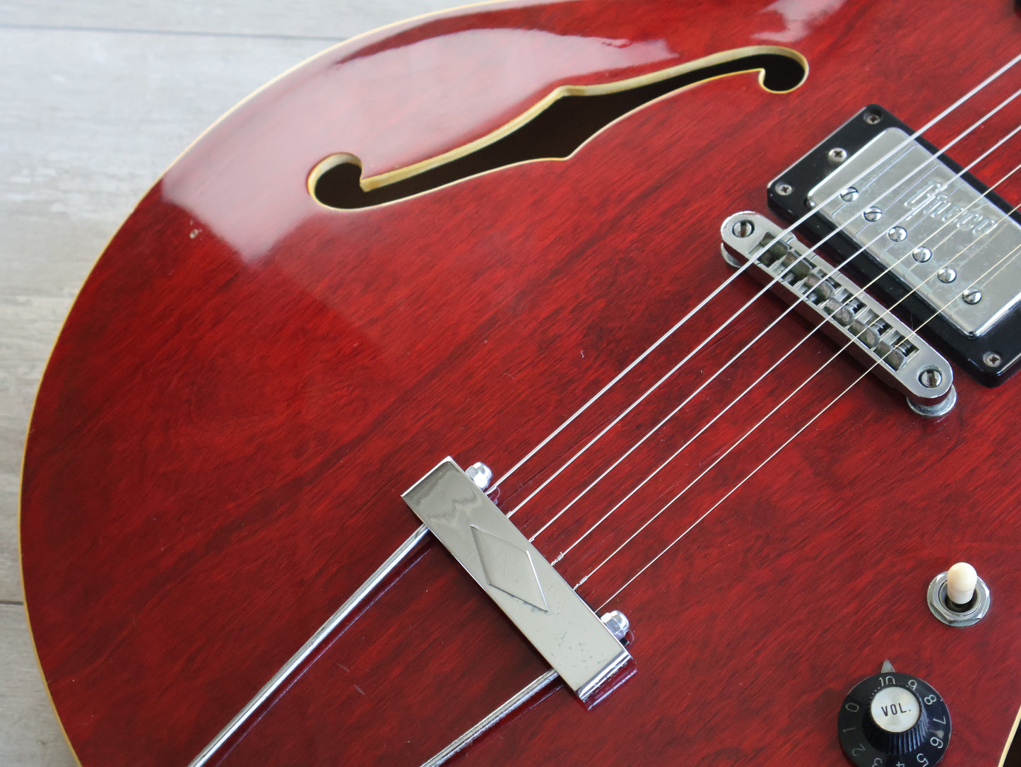 1975 Greco Japan SA-550 335 Hollowbody Guitar (Cherry Red)