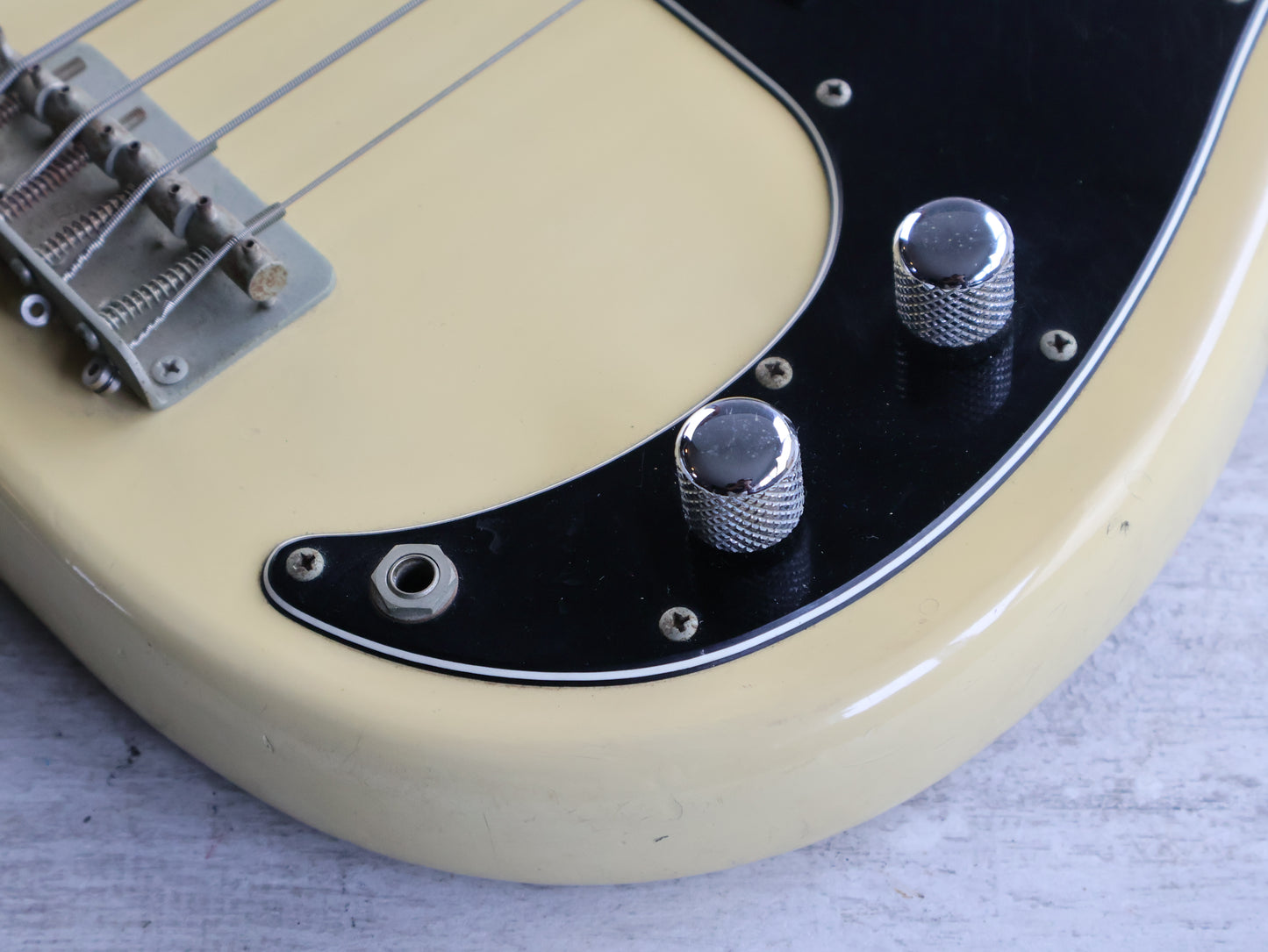 1979 Tokai Japan PB-40 Hard Puncher Precision Bass (Vintage White)