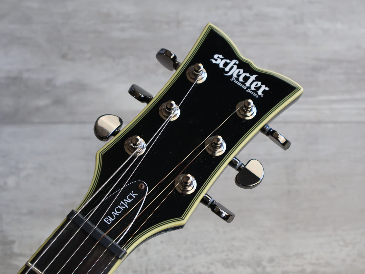 Schecter Solo-II Blackjack Single Cutaway (Black Gloss)