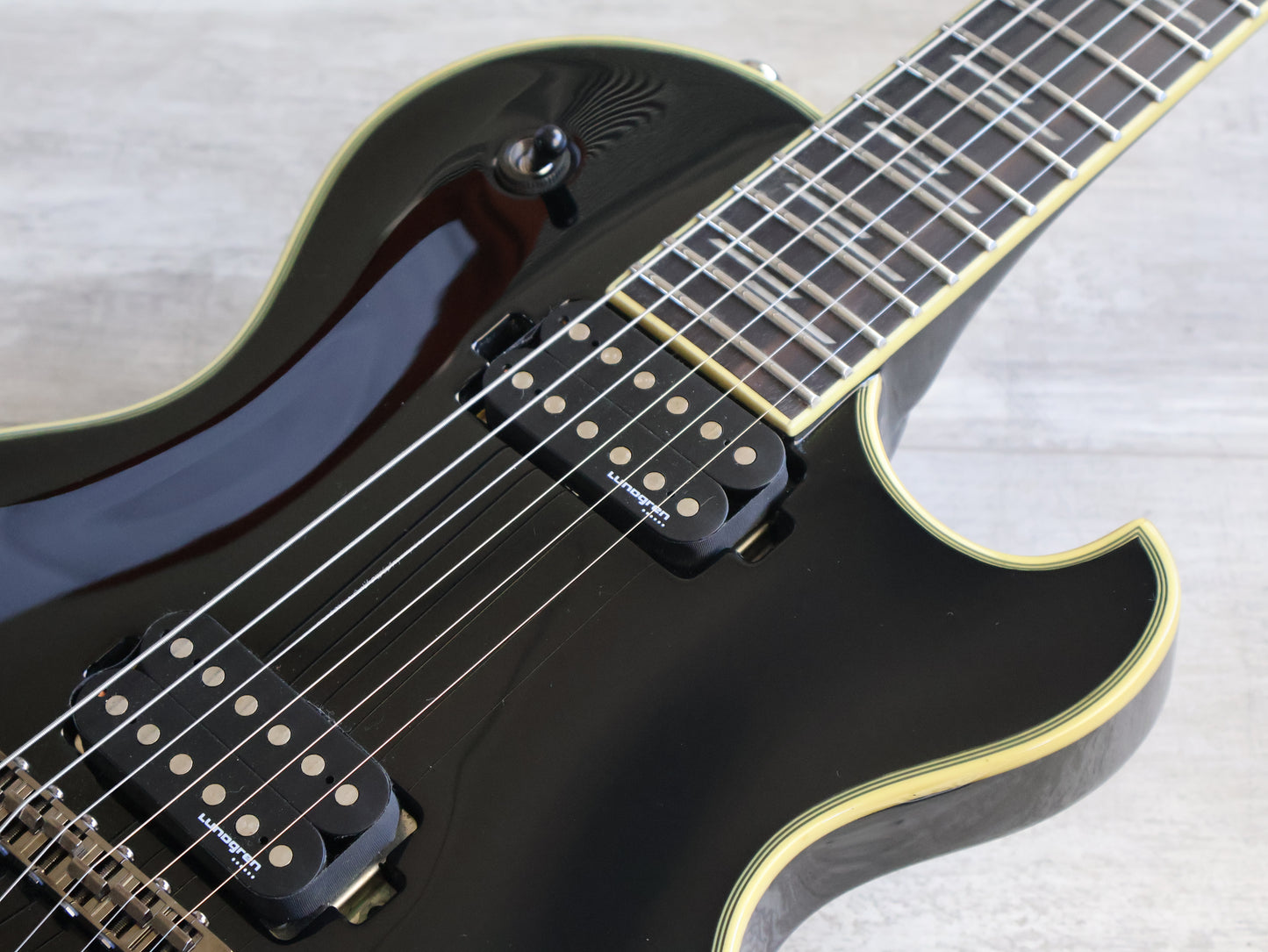 Schecter Solo-II Blackjack Single Cutaway (Black Gloss)