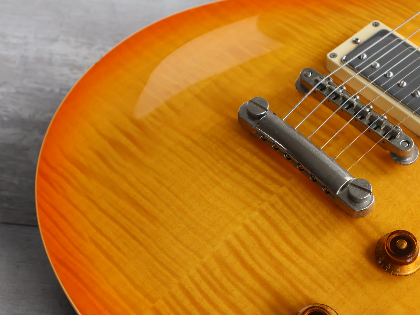 2018 Greco Japan EG-95 Les Paul Standard (Honey Burst)