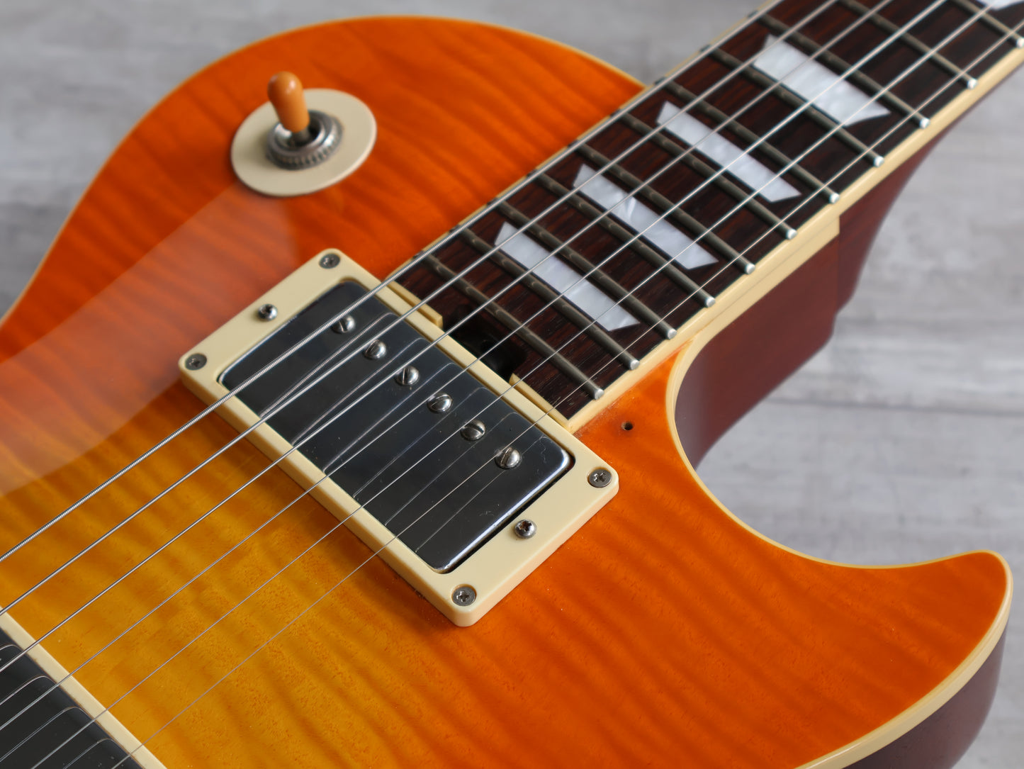 2018 Greco Japan EG-95 Les Paul Standard (Honey Burst)