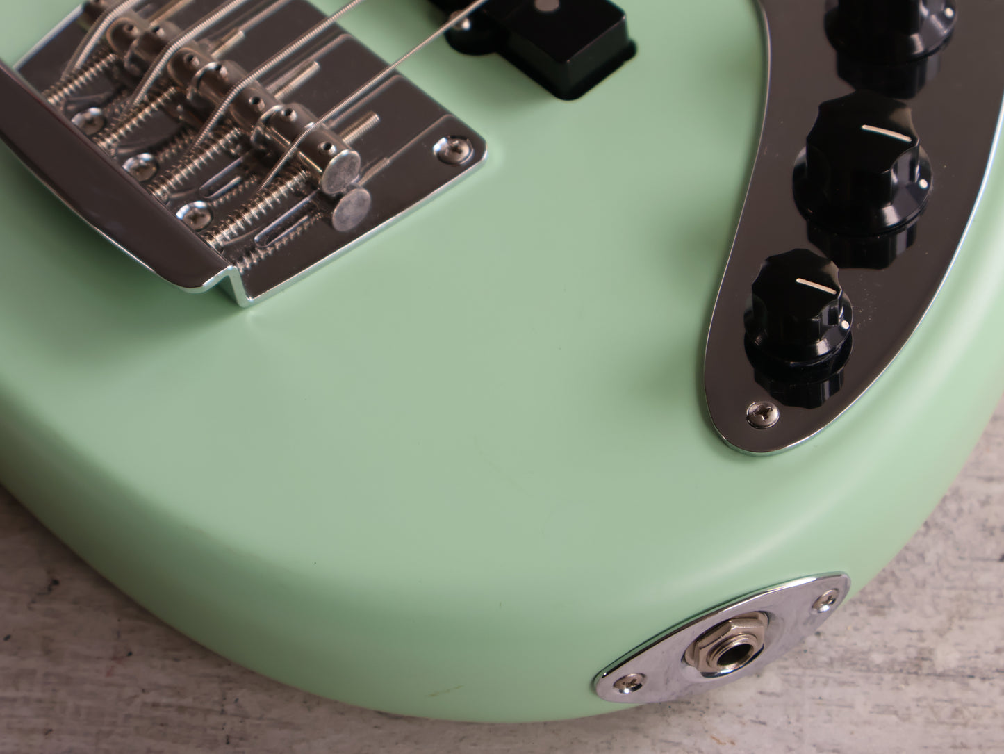 2020 Fender American Performer Mustang Bass (Satin Surf Green)