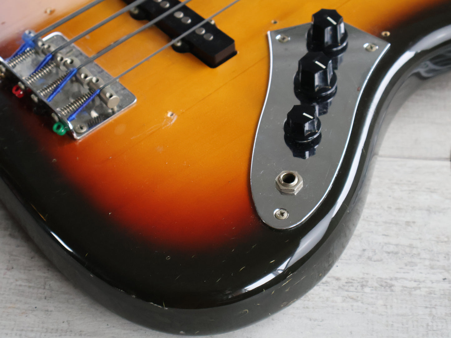 1991 Fender Japan JB62'62 Reissue Jaco Fretless Jazz Bass (Sunburst)