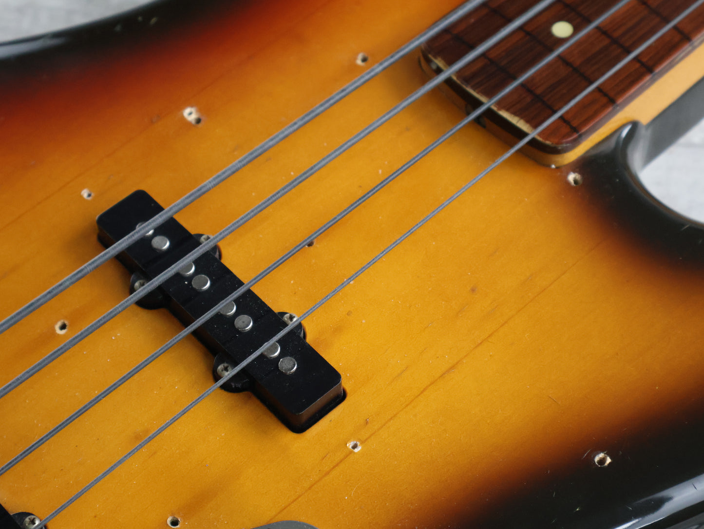 1991 Fender Japan JB62'62 Reissue Jaco Fretless Jazz Bass (Sunburst)