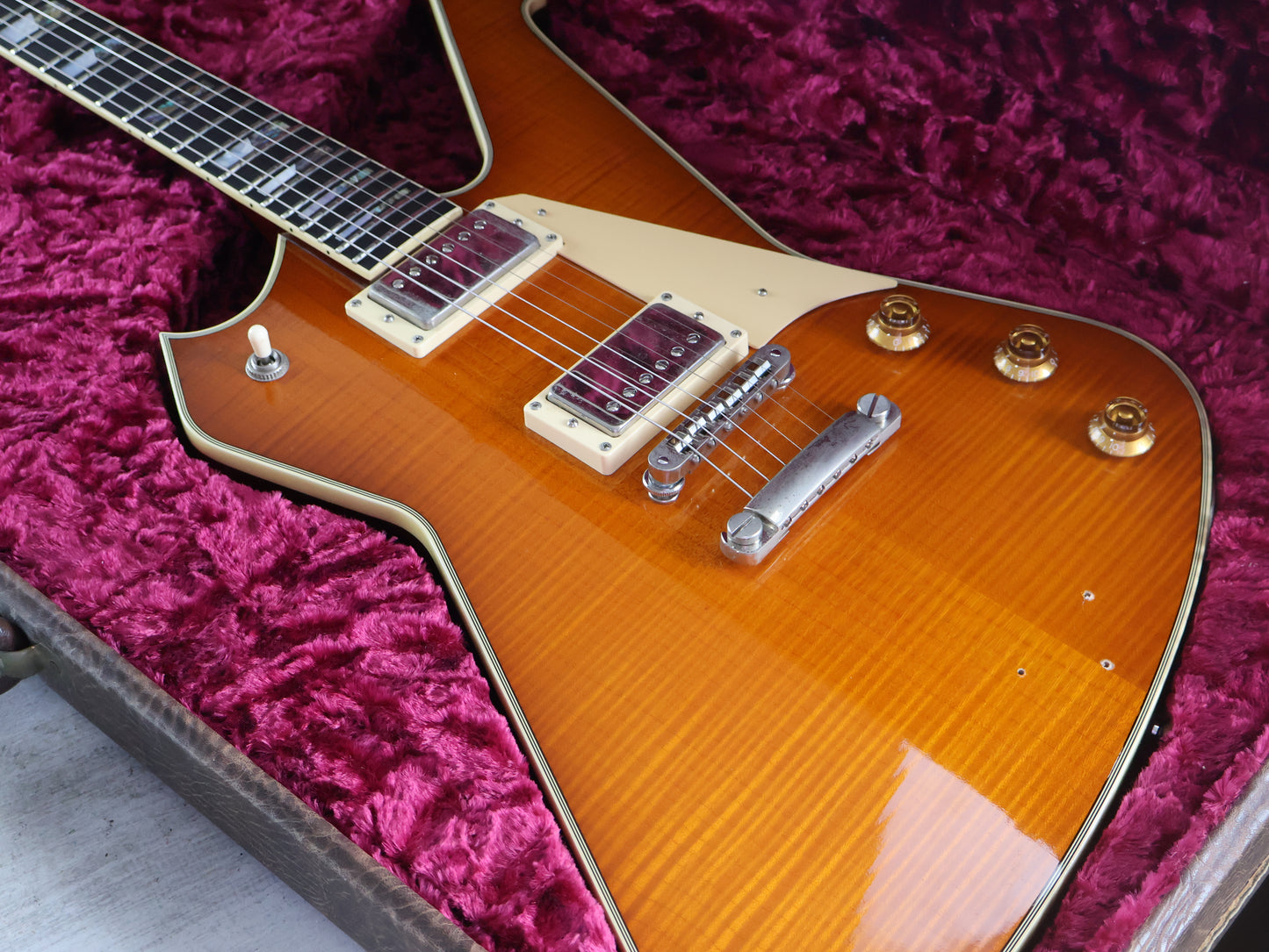 1999 Washburn USA PS-2000 Paul Stanley Signature Model (Flame Caramel Burst)