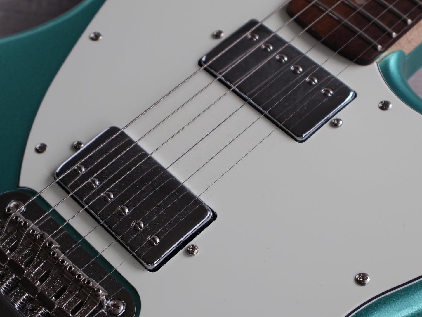 Squier Paranormal Series Toronado Offset (Mystic Seafoam)