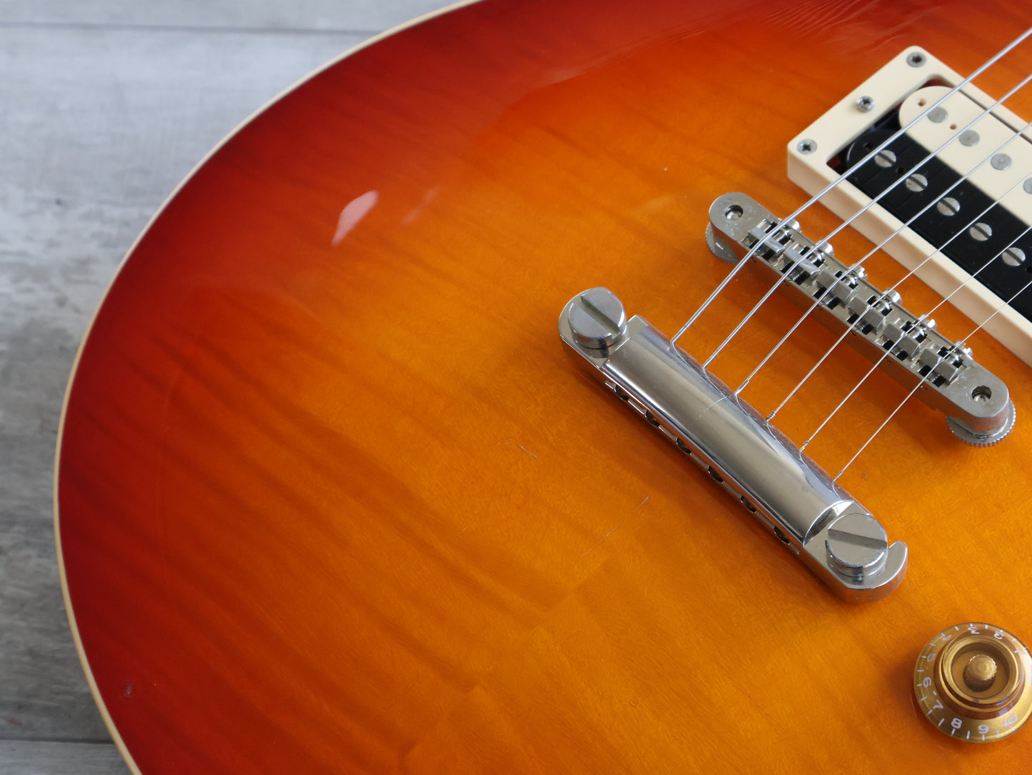 2018 Edwards Japan (by ESP) E-LPS Les Paul Standard (Cherry Sunburst)