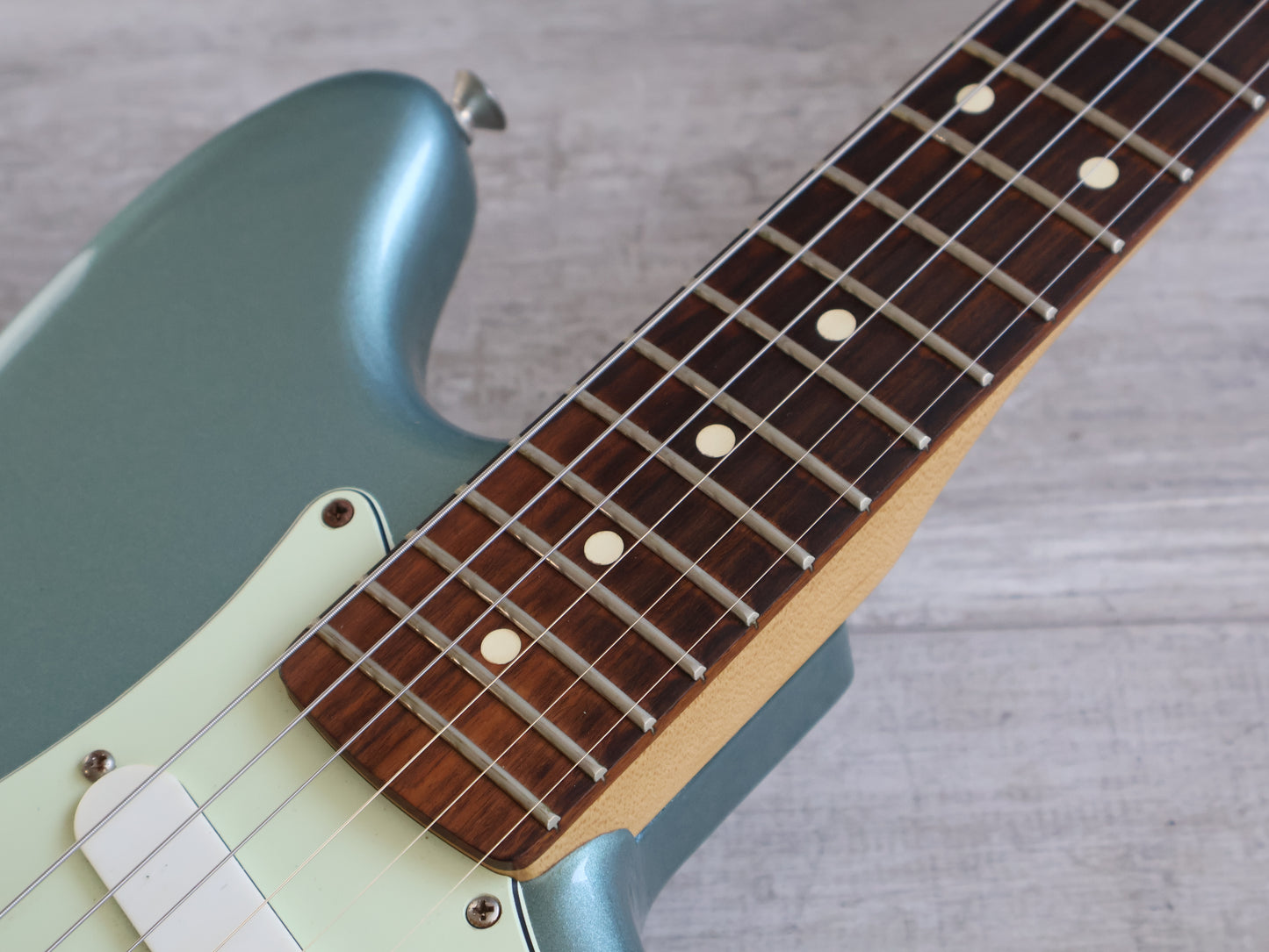 2019 Fender Player Duo-Sonic HS (Ice Blue Metallic)