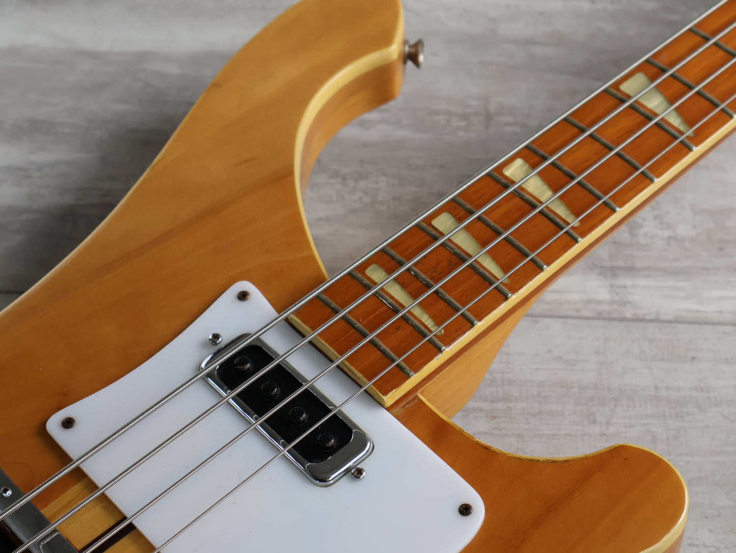 1977 Hisonus Japan RB580N 4001 Neckthrough Bass (Natural)