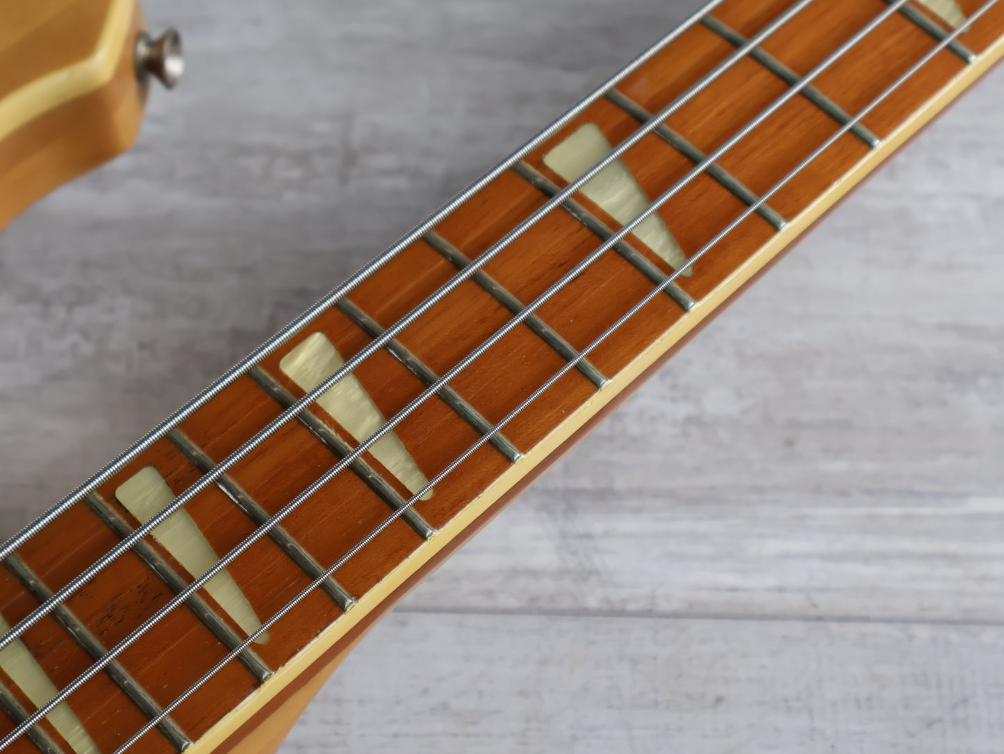 1977 Hisonus Japan RB580N 4001 Neckthrough Bass (Natural)