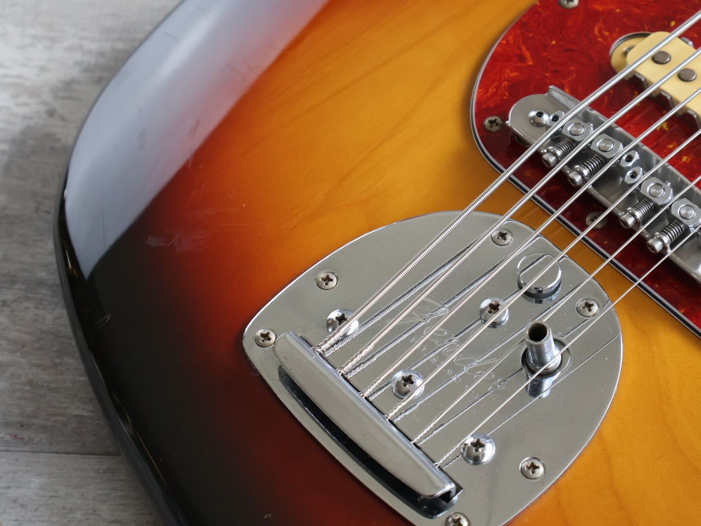 1992 Fender Japan "Custom Edition" Original Bass VI Reissue (Sunburst)