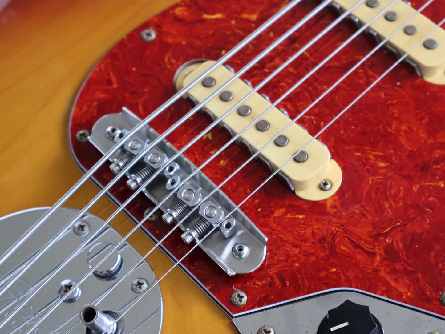 1992 Fender Japan "Custom Edition" Original Bass VI Reissue (Sunburst)